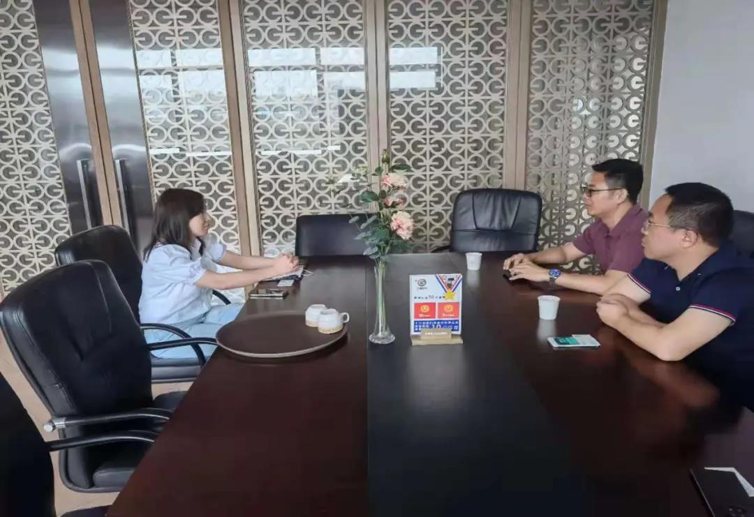 缺艙缺箱下，這家航運(yùn)企業(yè)如何為中小企業(yè)紓困？  