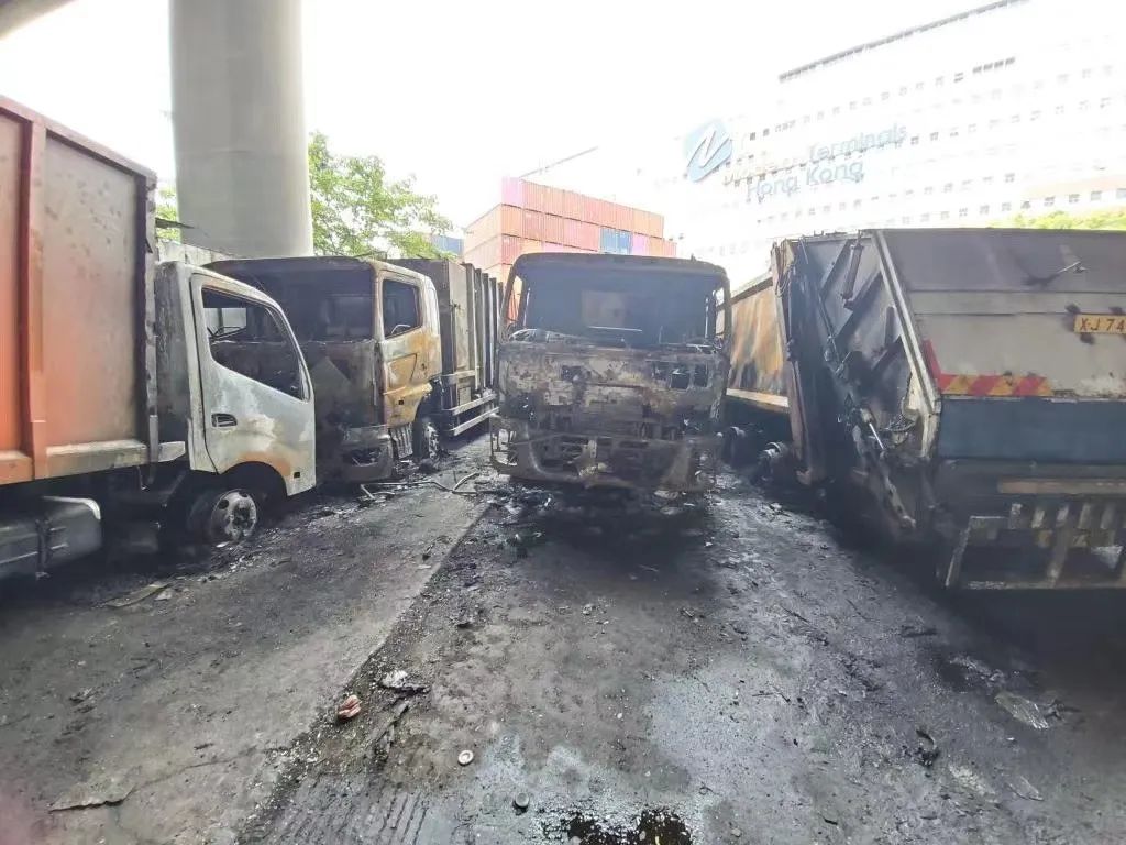 突發(fā)！香港一貨柜碼頭14輛貨車爆炸起火