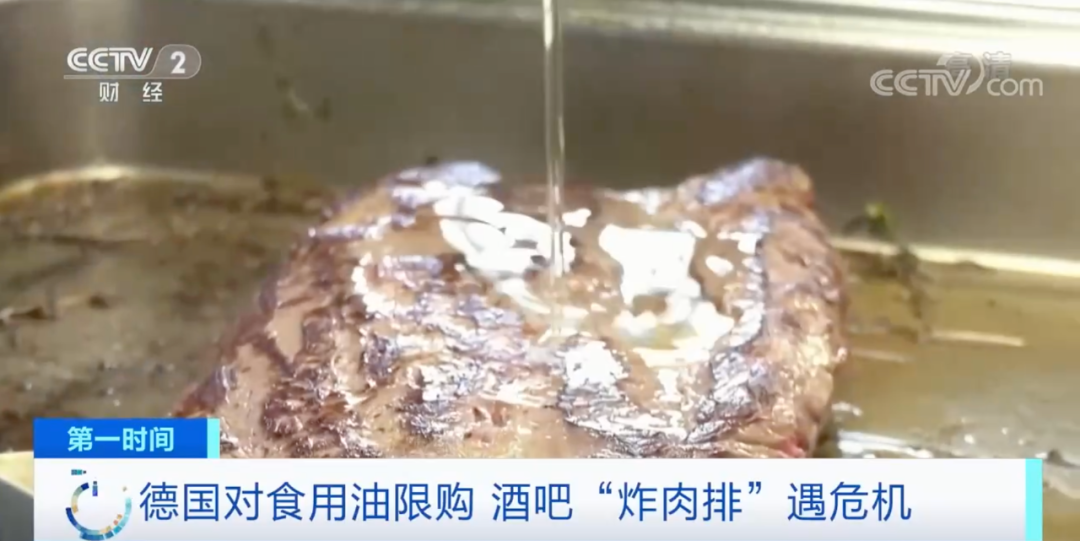 在國外，排隊半個月，都沒加上一箱油…