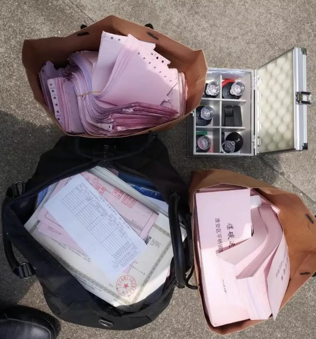 警方查獲多省市騙稅團(tuán)伙，深圳15家、寧波264家，東莞24小時查封18家工廠！
